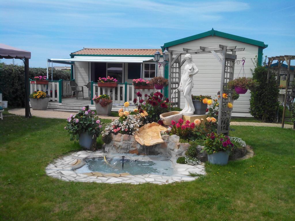 Hotellerie De Plein Air Belle Dune Berck Esterno foto