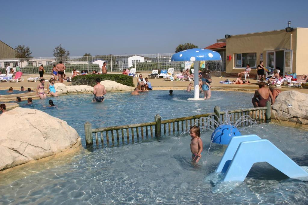 Hotellerie De Plein Air Belle Dune Berck Esterno foto